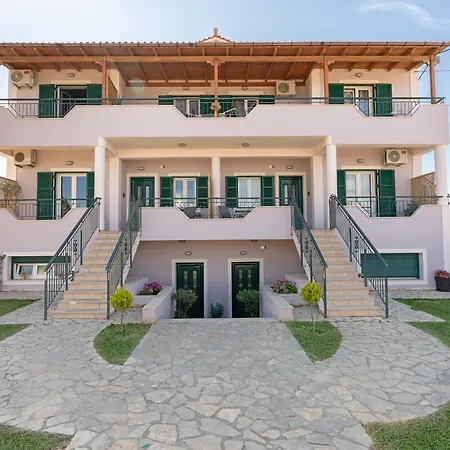 Spiros House Appartamento *