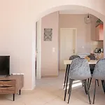 Apartamento Spiros House *