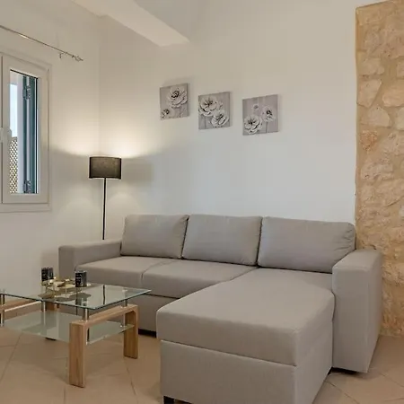 Spiros House Σβορωνάτα