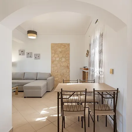 Διαμέρισμα Spiros House *