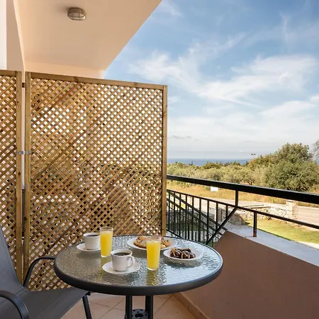 Spiros House Апартаменты *