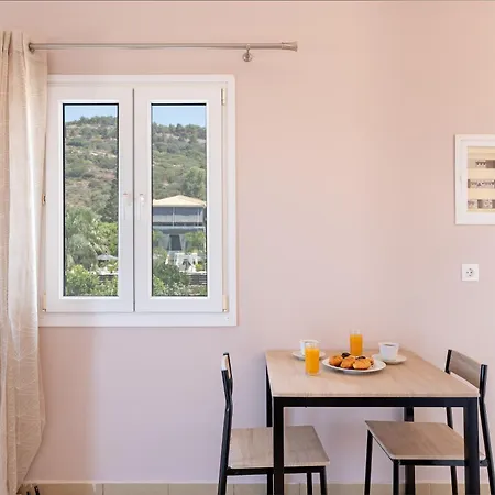 Spiros House Apartamento Svoronata