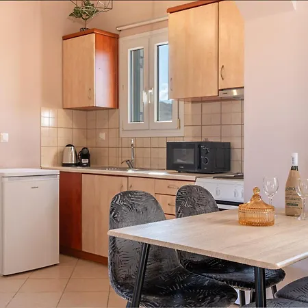 Апартаменты Spiros House Свороната