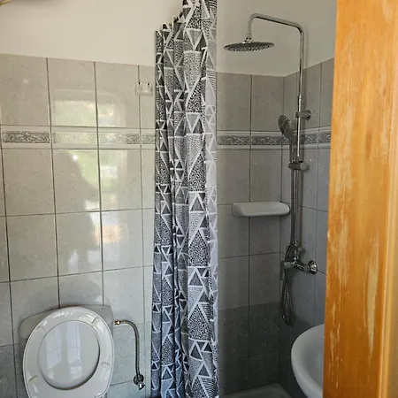 Διαμέρισμα Spiros House Σβορωνάτα