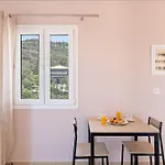Spiros House Apartamento Svoronata