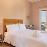 Apartamento Spiros House *