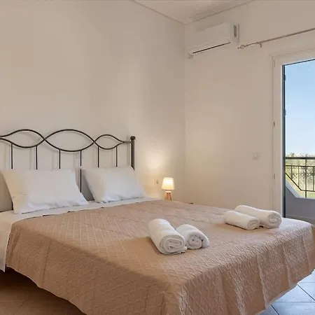 Spiros House Apartamento Svoronata